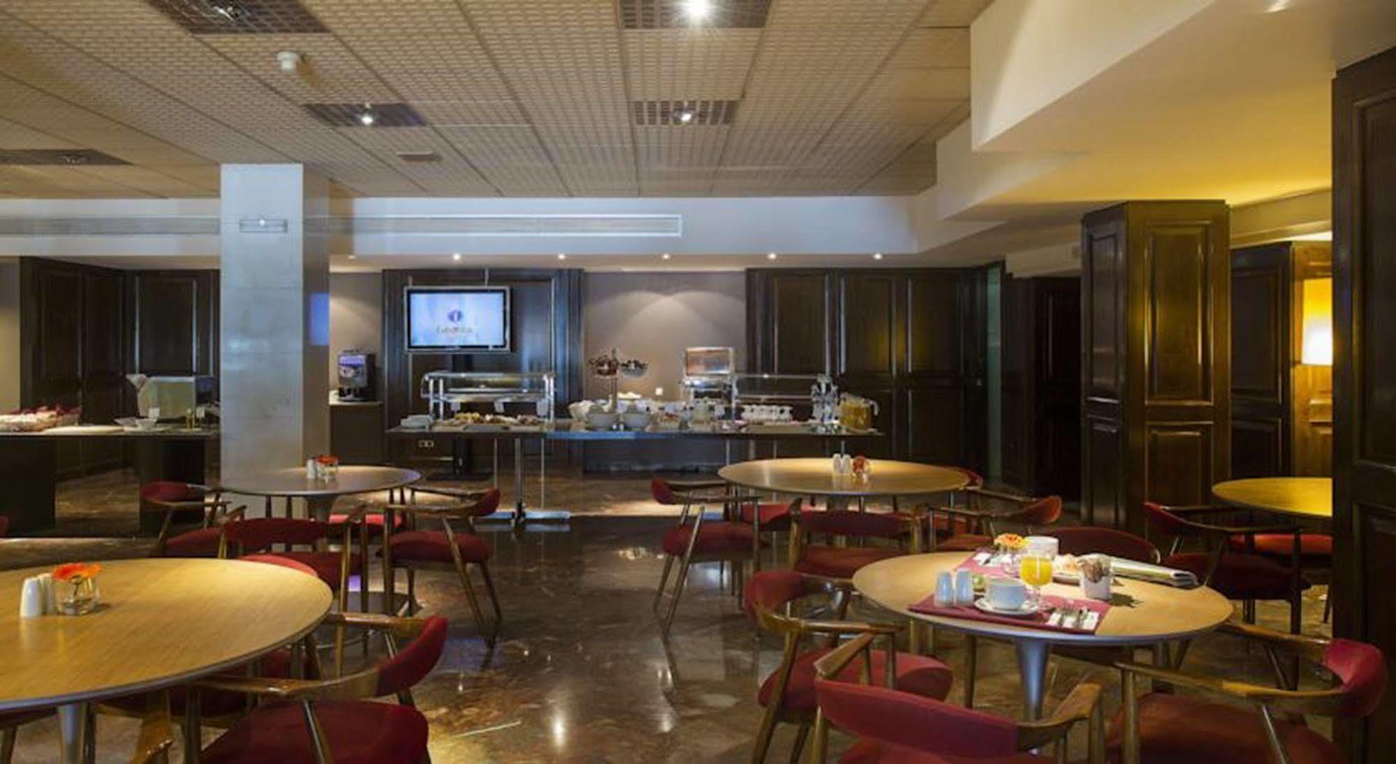 Hotel Goya Zaragoza Restoran foto